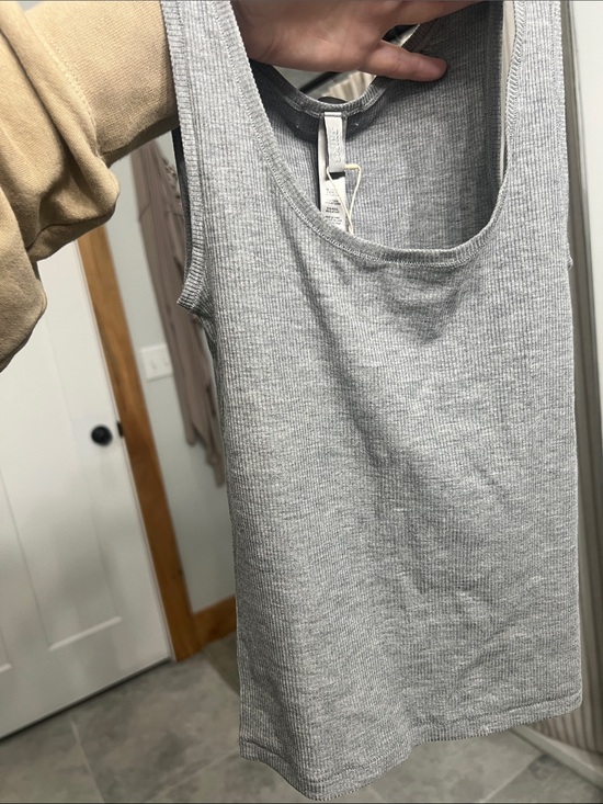 SKIMS Tops - Skims Women's Ribbed Tank Top - Gray